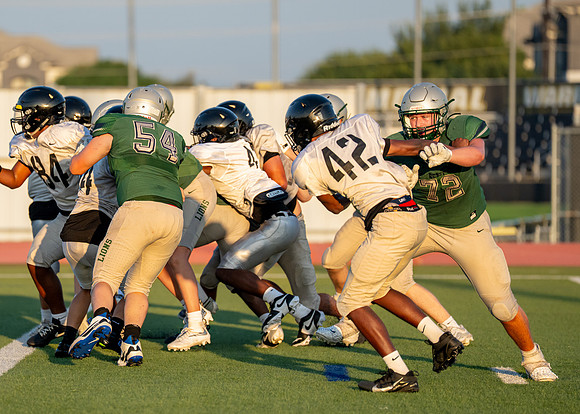 Vs. Memorial_-85