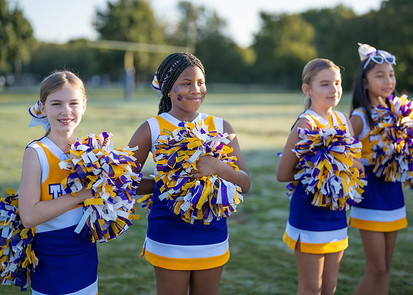 Tigers vs. Chiefs Cheer-8