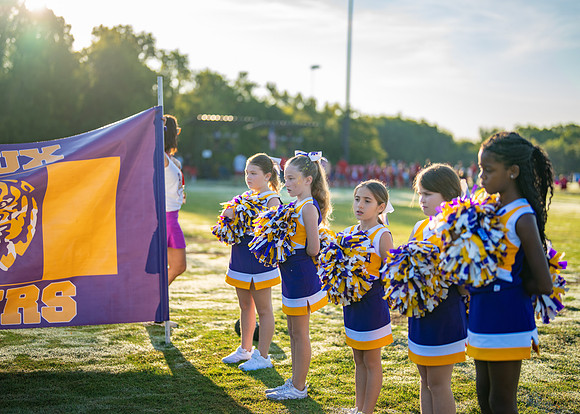 Tigers vs. Chiefs Cheer-22