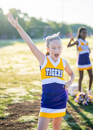Tigers vs. Chiefs Cheer-31