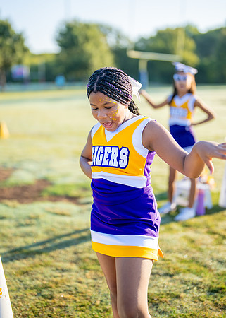 Tigers vs. Chiefs Cheer-33