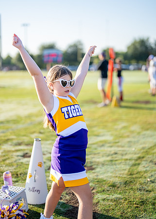 Tigers vs. Chiefs Cheer-104