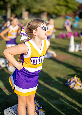 Tigers vs. Chiefs Cheer-116