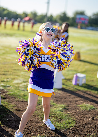 Tigers vs. Chiefs Cheer-141
