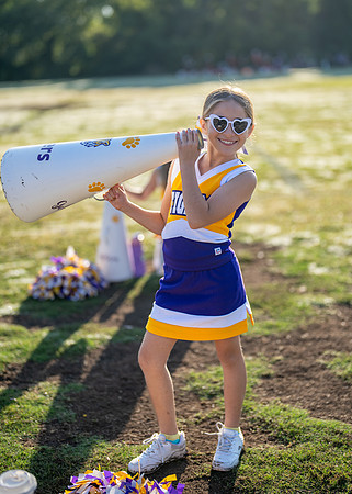 Tigers vs. Chiefs Cheer-146