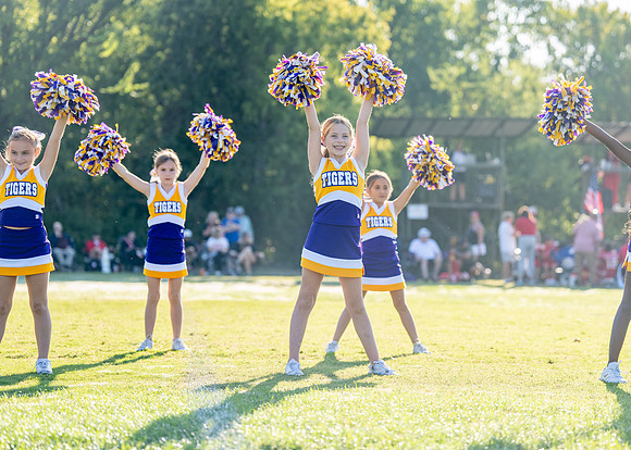 Tigers vs. Chiefs Cheer-199