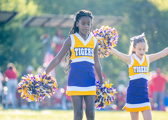 Tigers vs. Chiefs Cheer-200