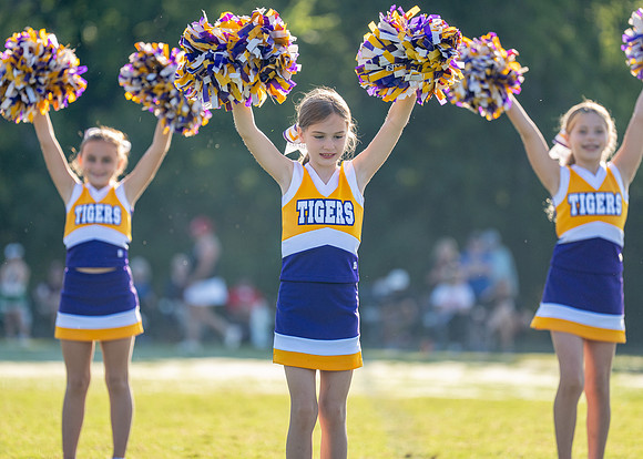 Tigers vs. Chiefs Cheer-205