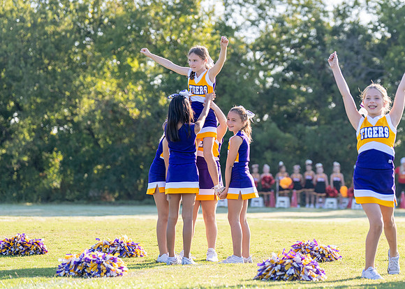 Tigers vs. Chiefs Cheer-221