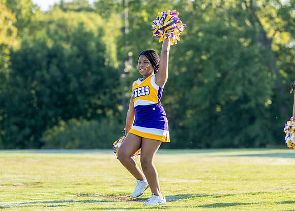 Tigers vs. Chiefs Cheer-224