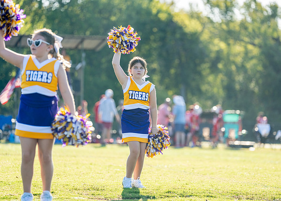 Tigers vs. Chiefs Cheer-231