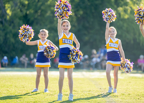 Tigers vs. Chiefs Cheer-239