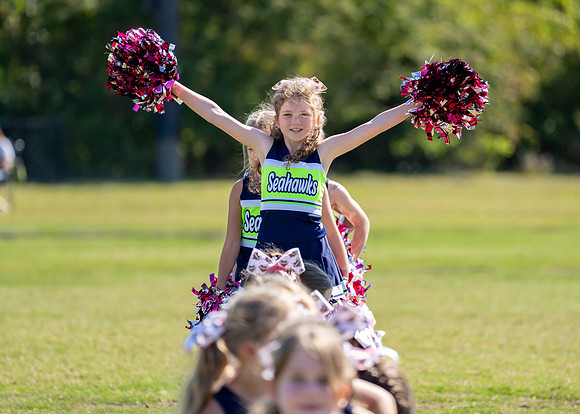 9U Seahawks Cheer Game Day!-155