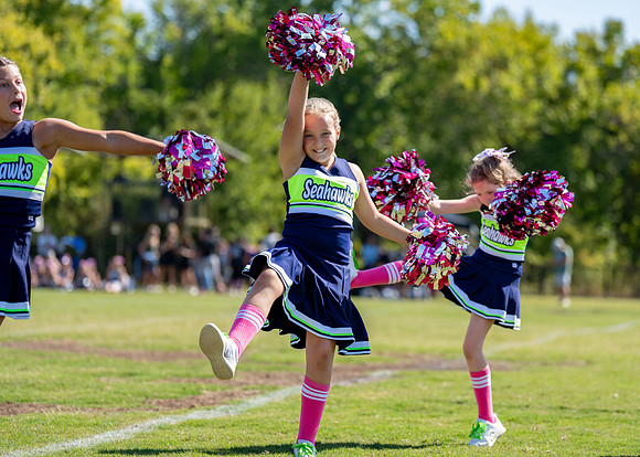 9U Seahawks Cheer Game Day!-190