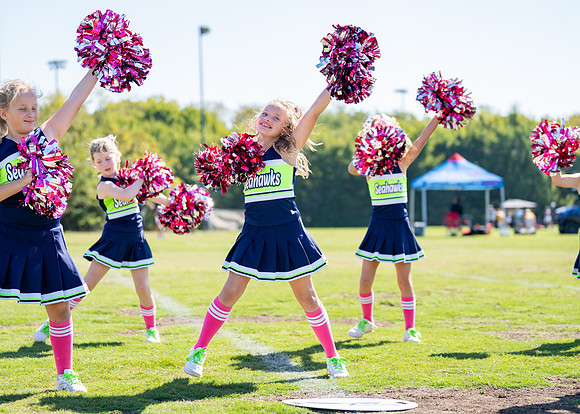 9U Seahawks Cheer Game Day!-210
