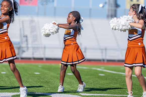 8U Longhorns Cheer-95