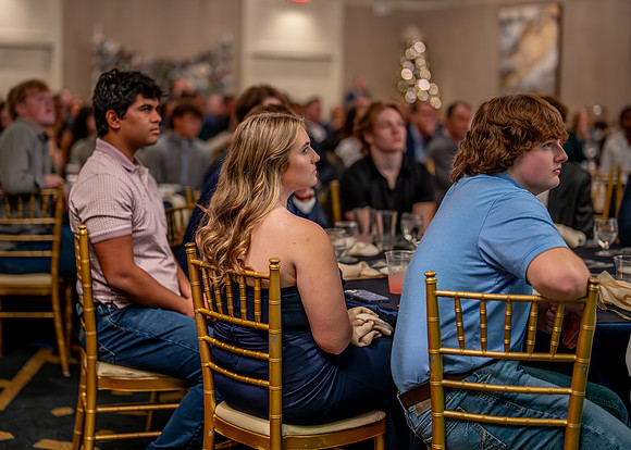 Banquet-64