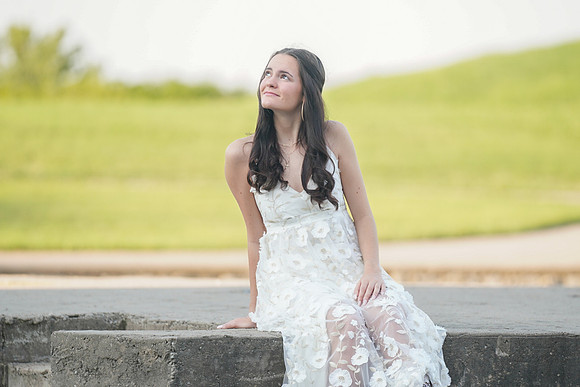 Bella's Senior_-19