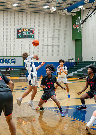 Vs. Creekview-108