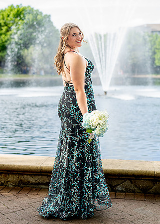 Prom 2026-77