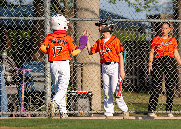 10U Giants Game-101