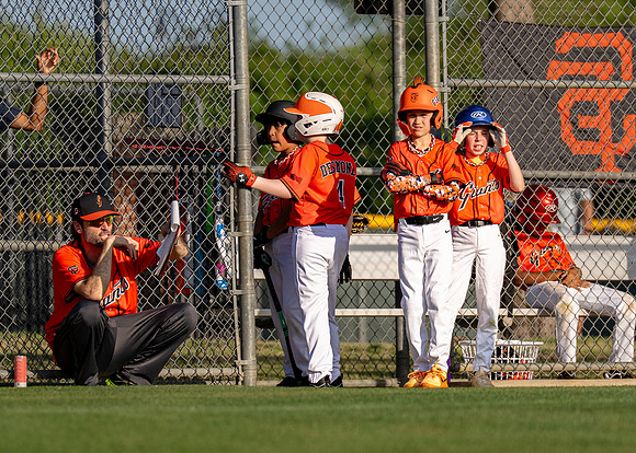 10U Giants Game-105