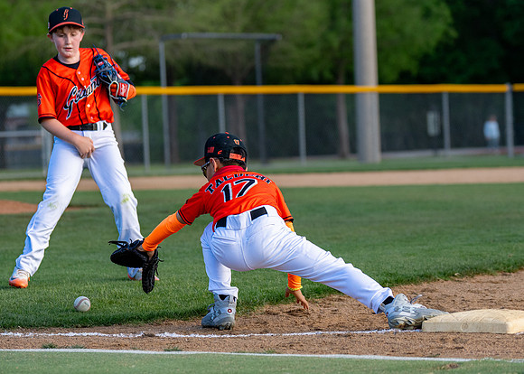 10U Giants Game-134