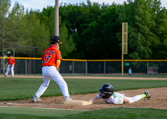 10U Giants Game-137