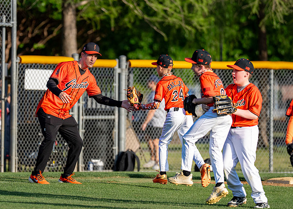 10U Giants Game-149