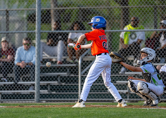 10U Giants Game-166