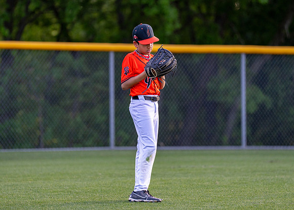 10U Giants Game-189
