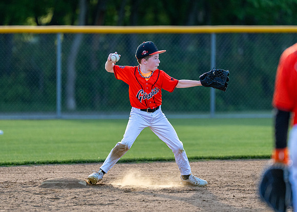 10U Giants Game-199