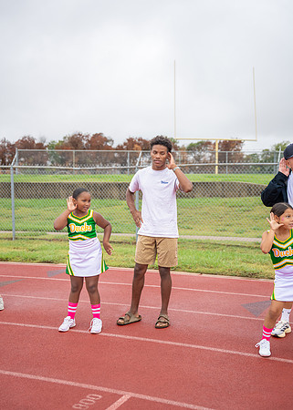 8U Ducks Cheer Sideline-158