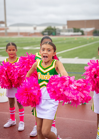 8U Ducks Cheer Sideline-153