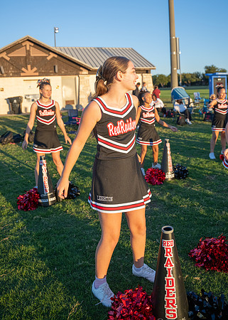 11-12U Red Raiders Cheer Sideline-56