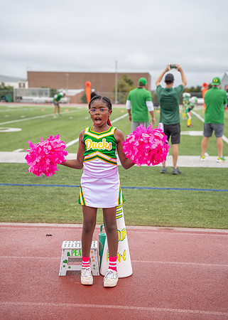 8U Ducks Cheer Sideline-99