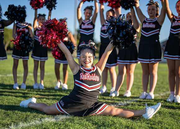 11-12U Red Raiders Cheer Sideline-5