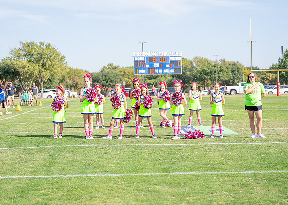 10U Seahawks Cheer Sideline-16