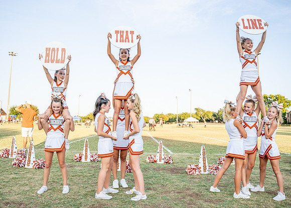 11-12U Longhorns Cheer Sideline-57