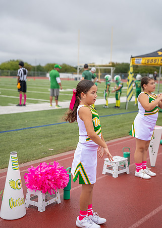 8U Ducks Cheer Sideline-191
