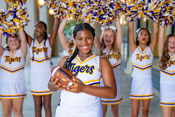 Cheer-136