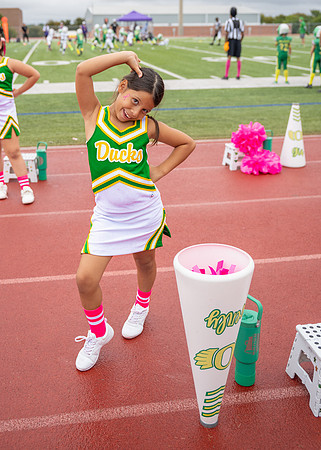 8U Ducks Cheer Sideline-199