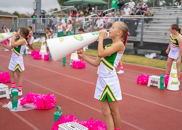 8U Ducks Cheer Sideline-220