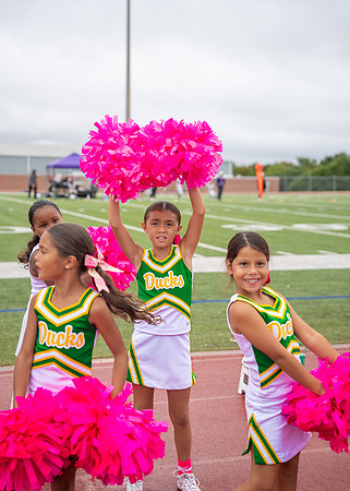 8U Ducks Cheer Sideline-130