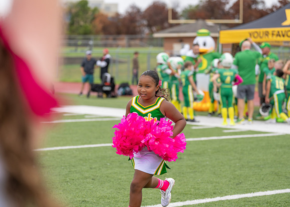 8U Ducks Cheer Sideline-46