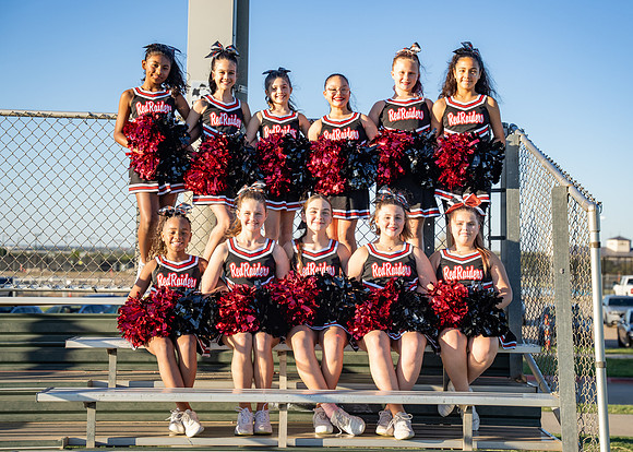 11-12U Red Raiders Cheer Sideline-2