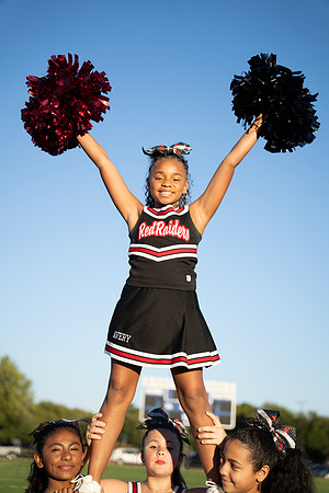 11-12U Red Raiders Cheer Sideline-12
