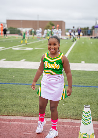 8U Ducks Cheer Sideline-88