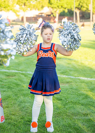 6U Bears Cheer Sideline-40