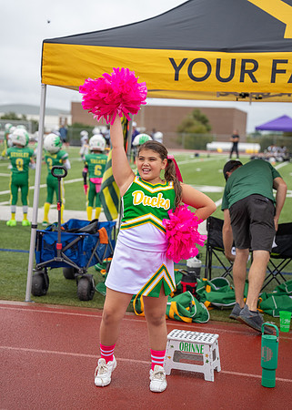 8U Ducks Cheer Sideline-73